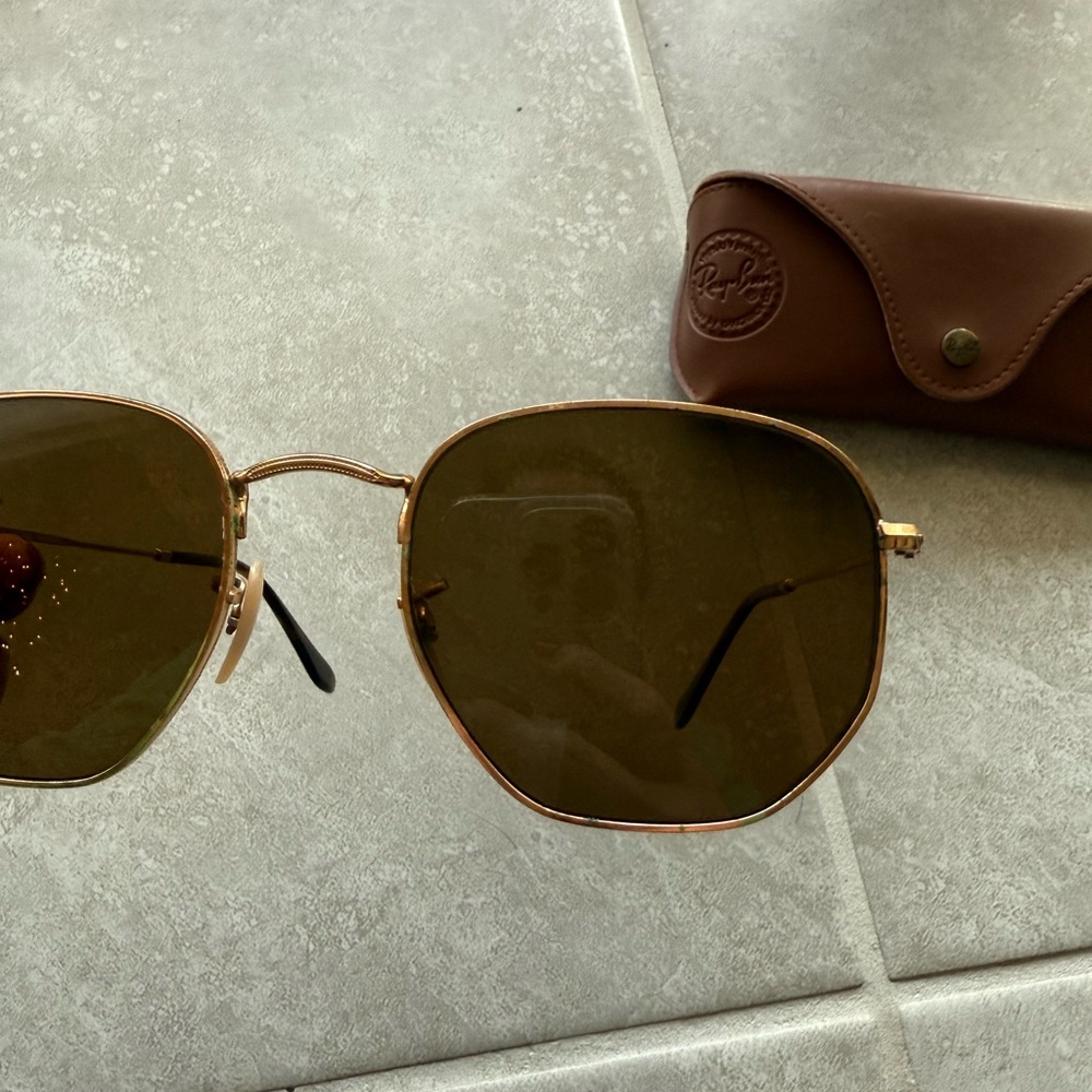 Rayban hexagonal Sunglasses - Picture 4 of 5